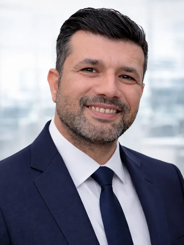 Kıvanç Şarlar, Kurucu